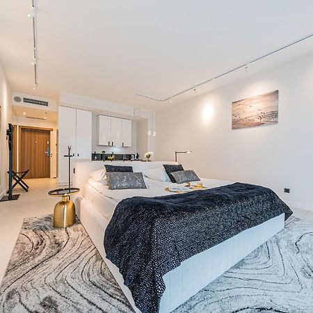 Rent Like Home - Apartament Deo Plaza - Old Town グダニスク エクステリア 写真